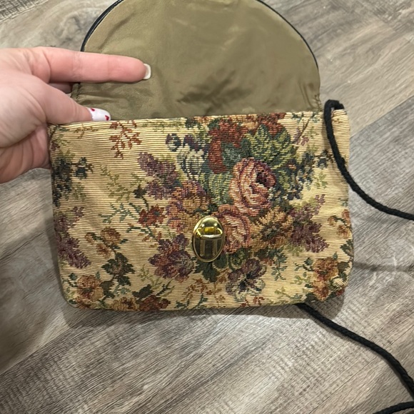 Lightly used Kachemak Canvas & Tapestry Vintage Floral Crossbody Bag - Picture 8 of 10
